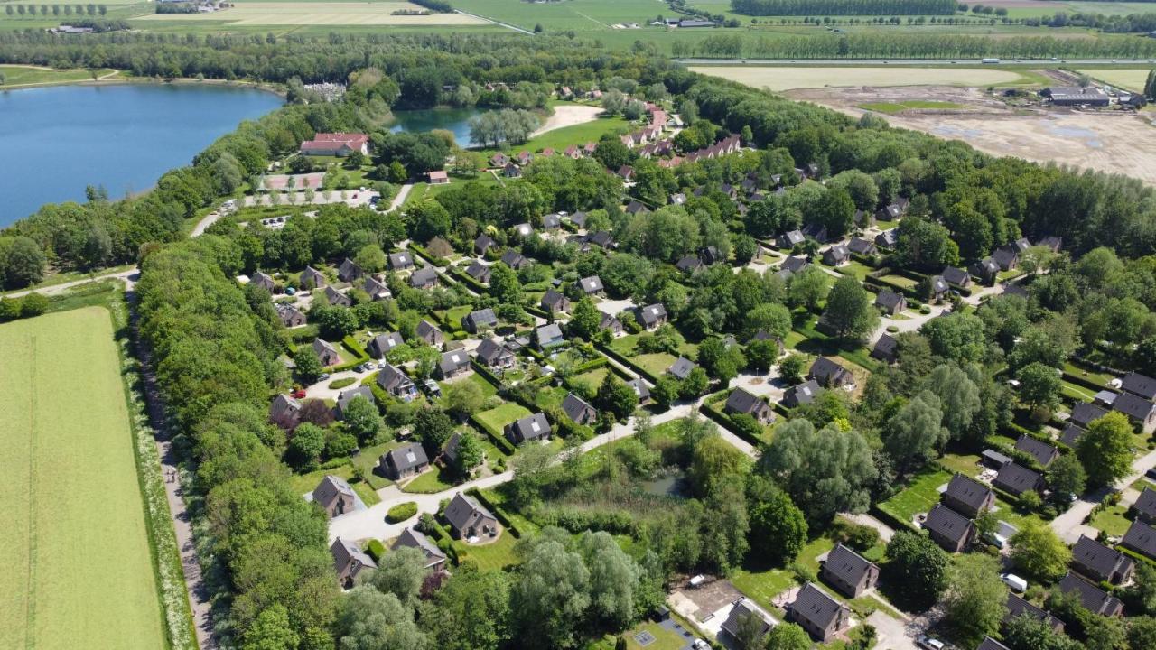 Ewijk Vakantiepark 'T Broeckhuys酒店 外观 照片